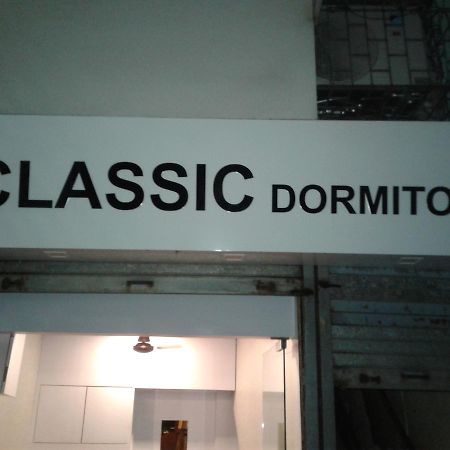 Classic Dormitory Мумбаї Екстер'єр фото
