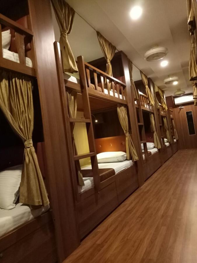 Classic Dormitory Мумбаї Екстер'єр фото