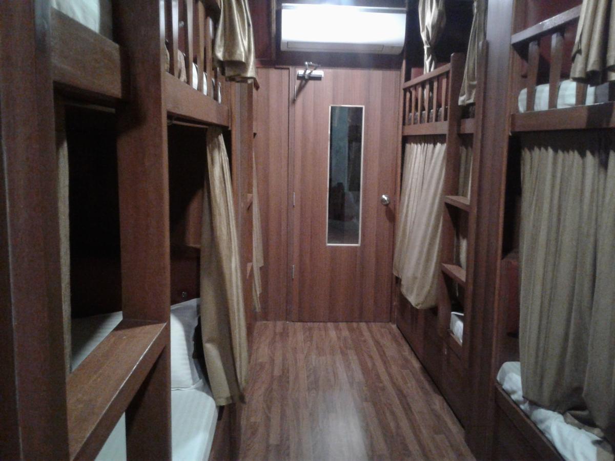 Classic Dormitory Мумбаї Екстер'єр фото