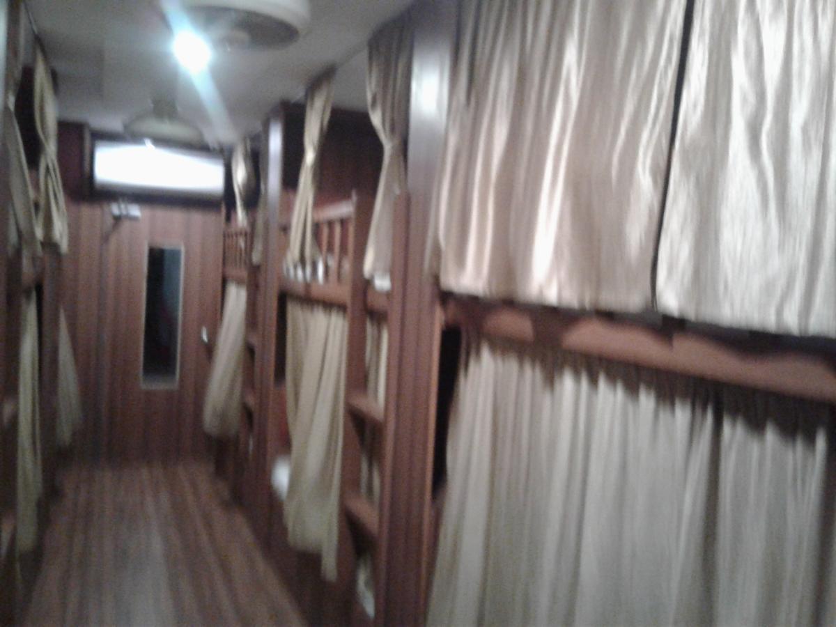 Classic Dormitory Мумбаї Екстер'єр фото