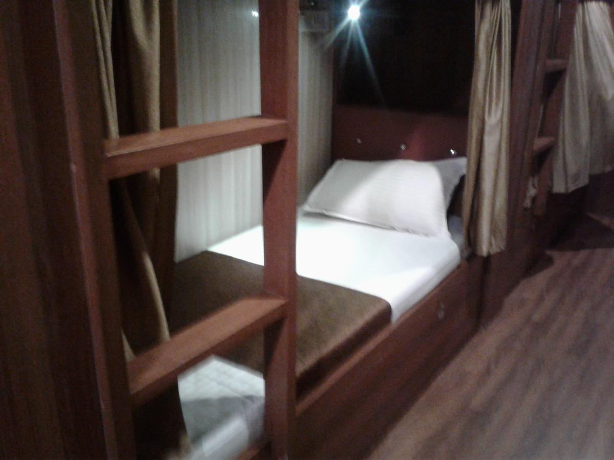 Classic Dormitory Мумбаї Екстер'єр фото